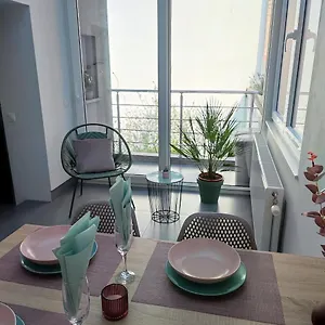 https://apartment-villa-ksenija.ostend-hotel.net